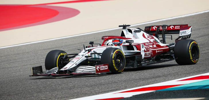 Antonio Giovinazzi espera que Alfa Romeo siga avanzando en los test de Baréin