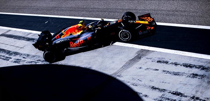 Christian Horner llama a la calma tras los buenos test de Red Bull