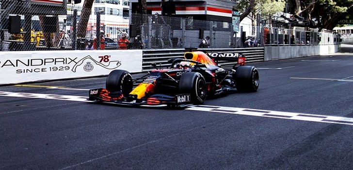 Verstappen celebra su triunfo en Mónaco