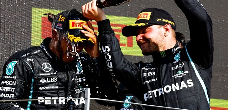 Hamilton y Bottas, juntos en el podio de Silverstone