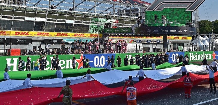 Gasly celebra su triunfo en Monza