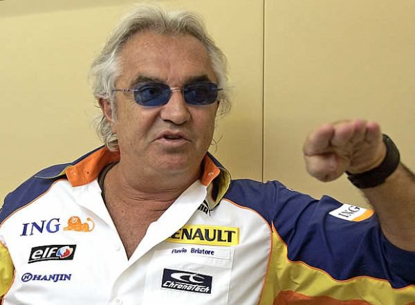 Briatore se rebaja su sueldo en un 20%