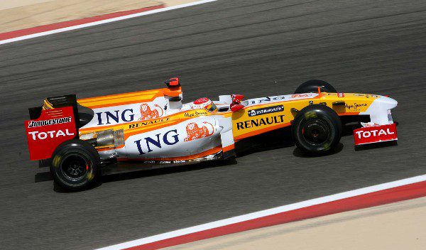 Alonso: "Los 6 coches que tenemos delante son más rápidos que nosotros"