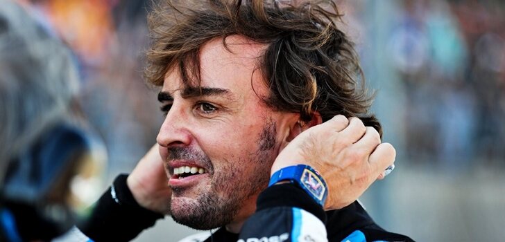 Alonso, a punto de subirse al A521