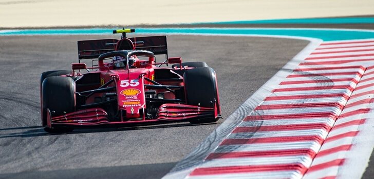 Sainz rueda en Yas Marina