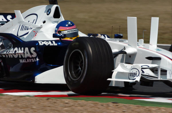 Jacques Villeneuve funda su propia escuela de pilotos