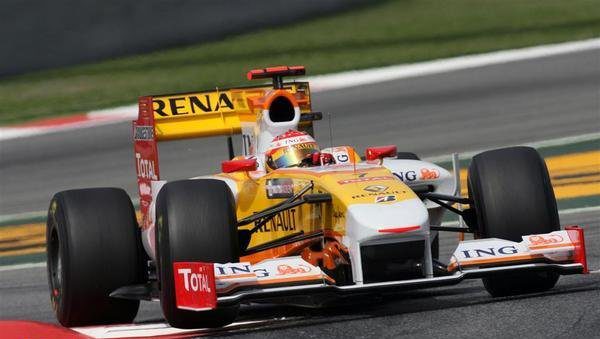 Alonso habla sobre la carrera, Ecclestone y su futuro
