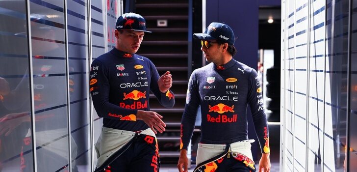 Verstappen y Pérez en Montmeló