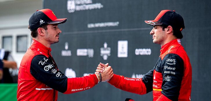 Leclerc y Sainz se saludan en Hungría