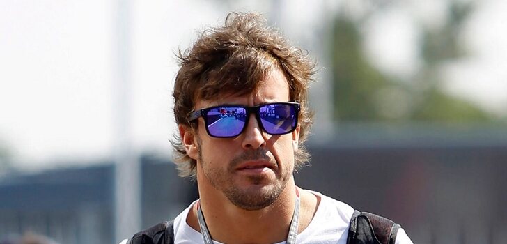 Alonso, en el paddock