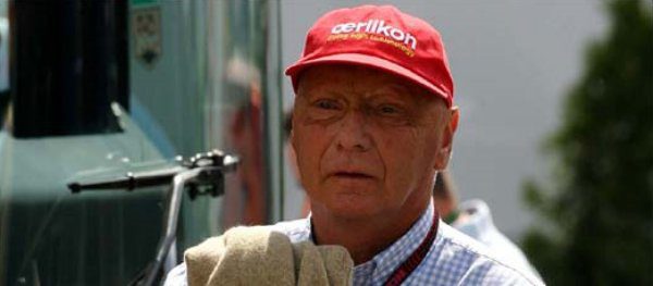 Lauda se pone de parte de Mosley