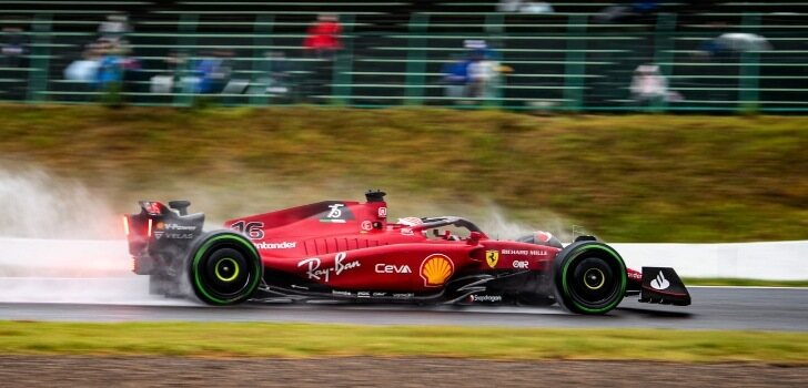 Charles Leclerc sufiendo en el GP de Japón