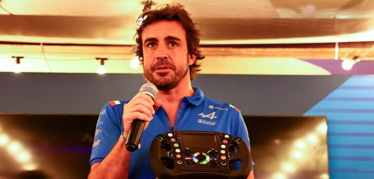 Alonso se despide de Alpine