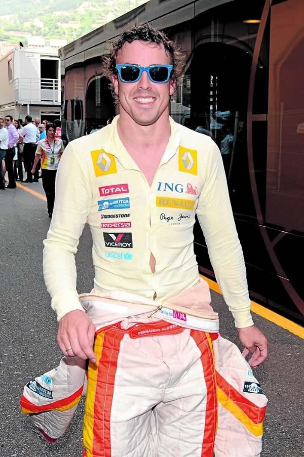 Alonso: "Los Brawn GP tiran cuando quieren"