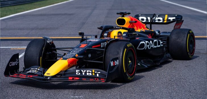 Red Bull RB18