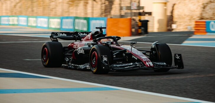 Bottas, en los test deb Baréin