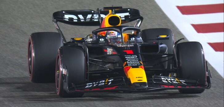 Verstappen, pole en Baréin