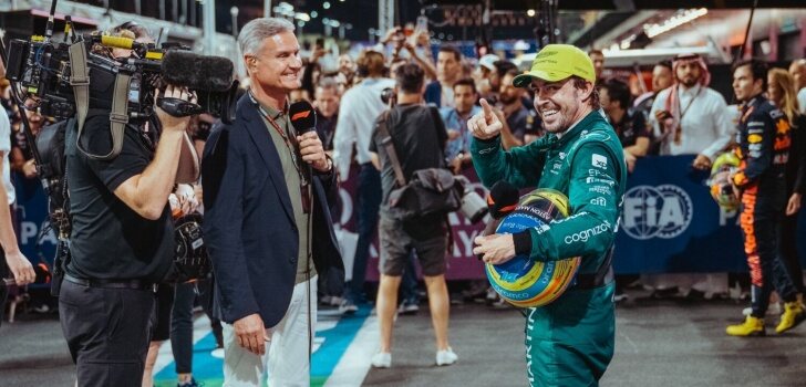 Alonso, junto a Coulthard