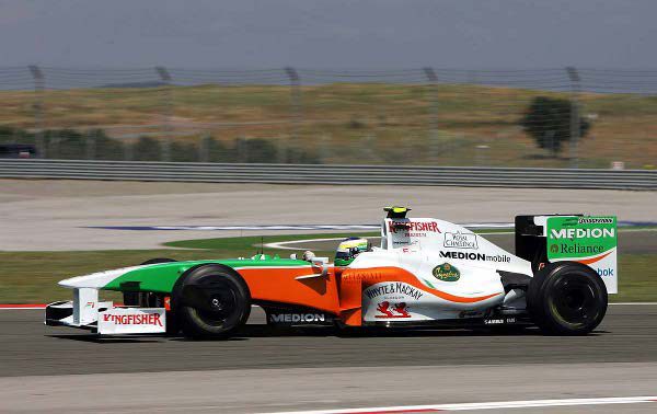 Force India se inscribe sin condiciones para 2010 y es expulsada de la FOTA