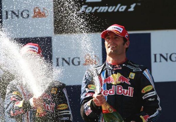 Ni dos RedBull pueden parar a Button