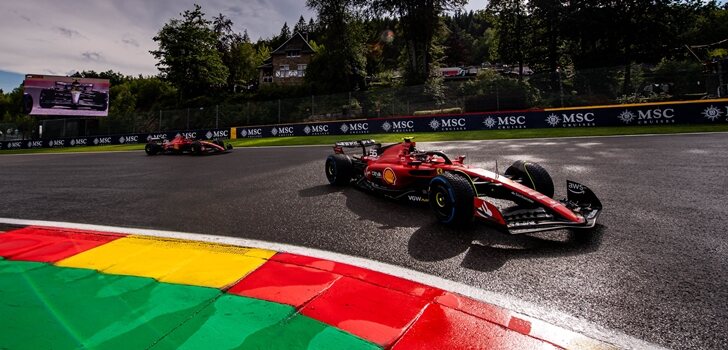 Sainz y Leclerc ruedan en la Sprint de Bélgica