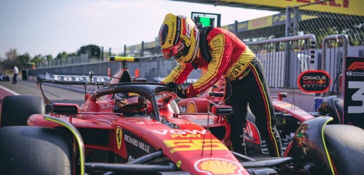 Leclerc felicita a Sainz por su Pole en Monza