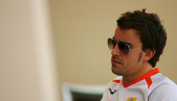 Alonso: "Que nadie espere que pueda ganar dos carreras"