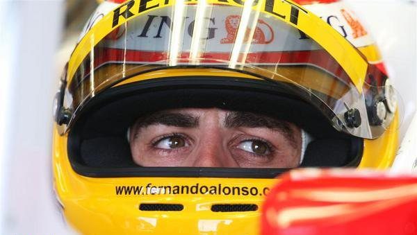 Alonso dice que va más cargado que los de delante