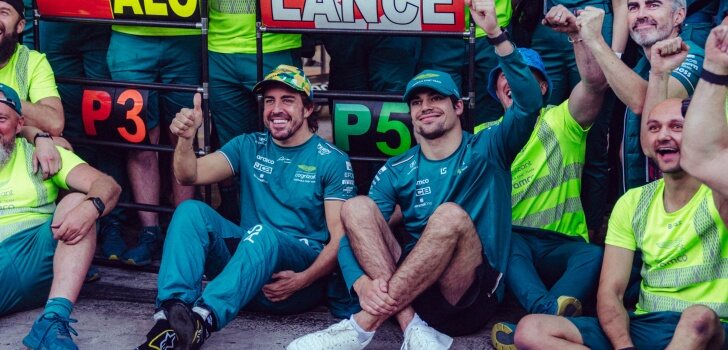 Aston celebra el podio de Alonso en Brasil