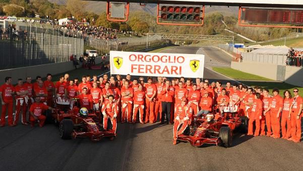 La fiesta de Ferrari en Cheste desata los rumores