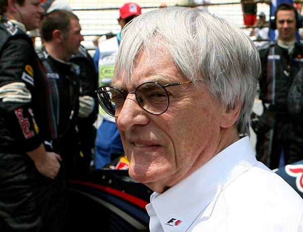 Ecclestone defiende a Hitler y Sadam