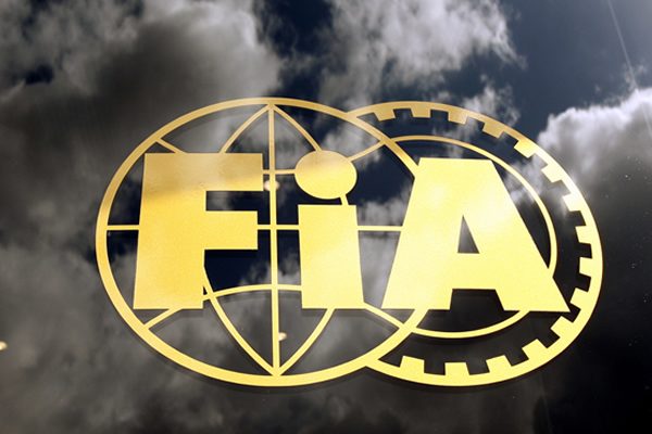 La FIA explica el abandono de la FOTA