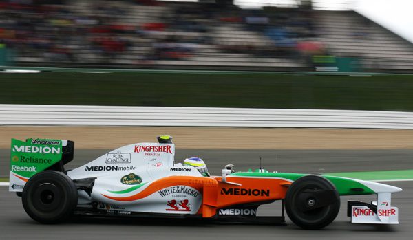 Force India hace un buen papel, a pesar de los problemas