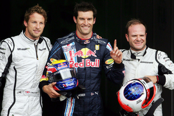 Webber logra la pole y Vettel saldrá por detrás de los Brawn