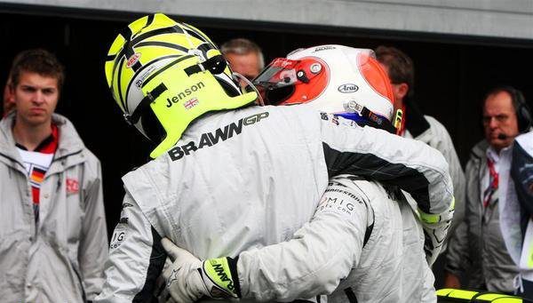 Brawn GP se queda a las puertas de la 'pole'