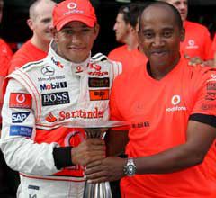 La biografía de Lewis Hamilton le coloca como vencedor del campeonato