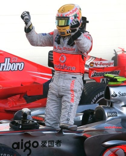 Hamilton manda en los segundos entrenamientos libres del Gran Premio de Turquía