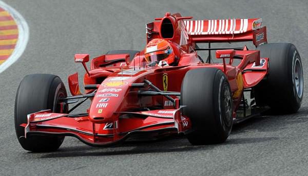 La FIA investigará a Schumacher por el uso de slicks en su prueba