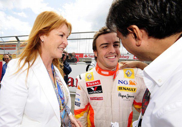 Lauda: "Alonso está en una competición aparte"