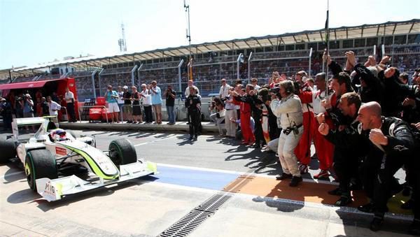 Jenson y Rubens podrían continuar en Brawn GP para 2010