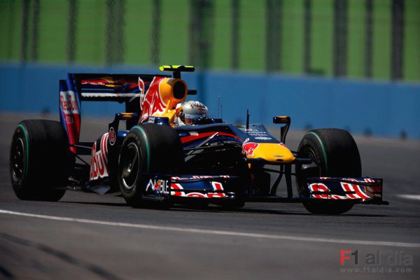 En Renault están sorprendidos por los fallos de motor de Vettel