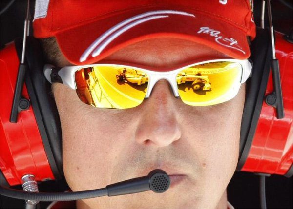 Domenicali sigue alimentando los rumores del regreso de Schumacher