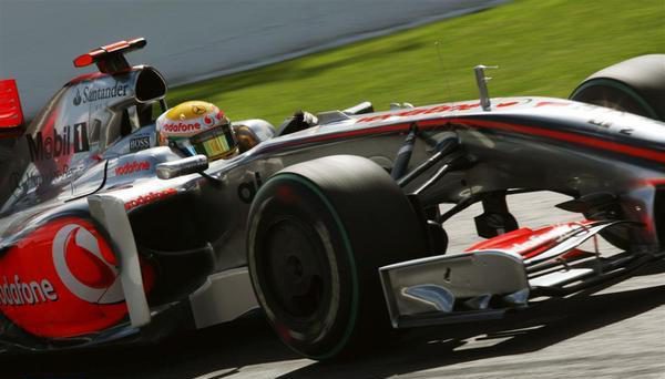Hamilton cree que Piquet podría volver a la F1