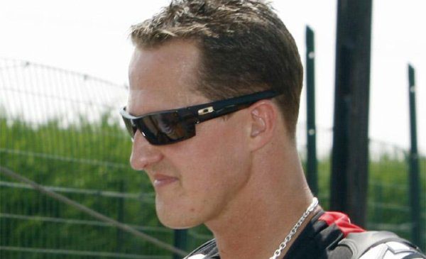 Schumacher apoya a Button