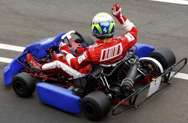 Massa podría subirse este lunes al F2007