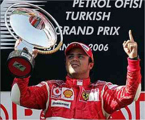Massa: "Esta victoria me ha dado confianza para las últimas carreras"