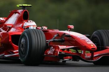 Raikkonen logra la "pole " en Spa y los Ferrari saldrán desde la primera linea