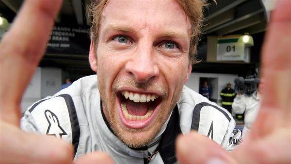 Button: "Soy campeón del mundo, baby!"