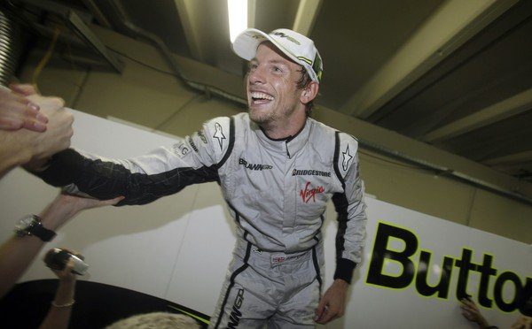 Button: "Soy campeón del mundo, baby!"