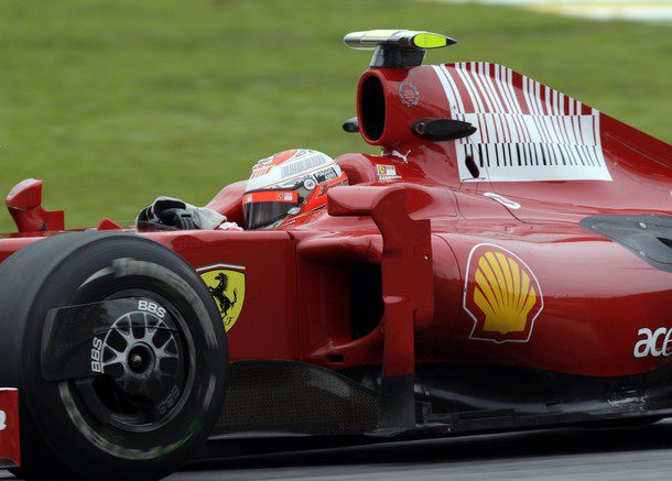 Las opciones de Ferrari se esfuman en la primera vuelta